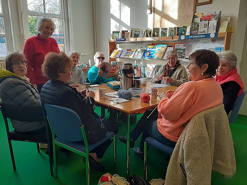 Knit and Natter Group Thomas Poole Library