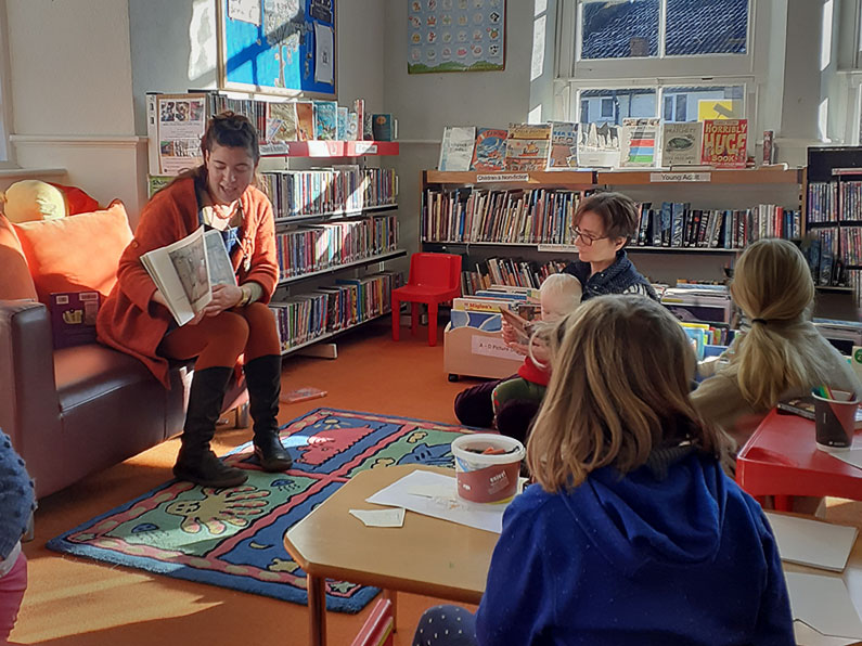 Story Time at Thomas Poole Library